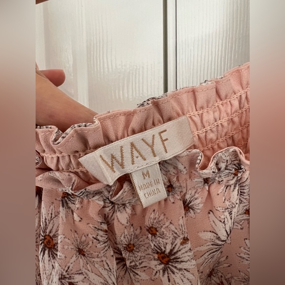 WAYF Blush pale pink long sleeve daisy floral dress size medium - Picture 8 of 9